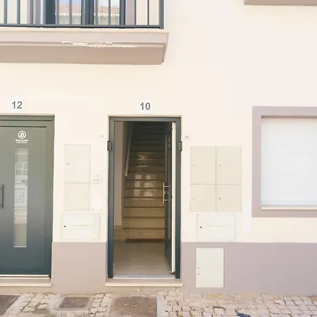 102 - Hut Spot דירה *