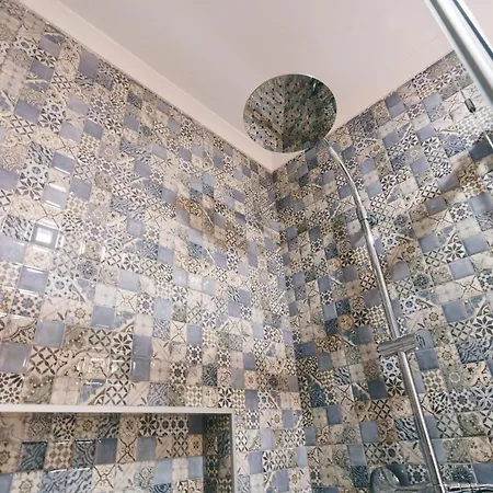 102 - Hut Spot דירה פניש