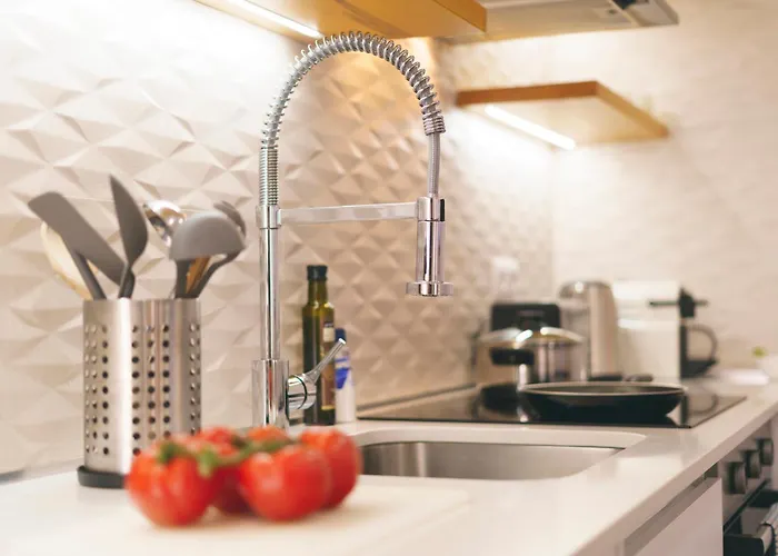 Apartment 102 - Hut Spot