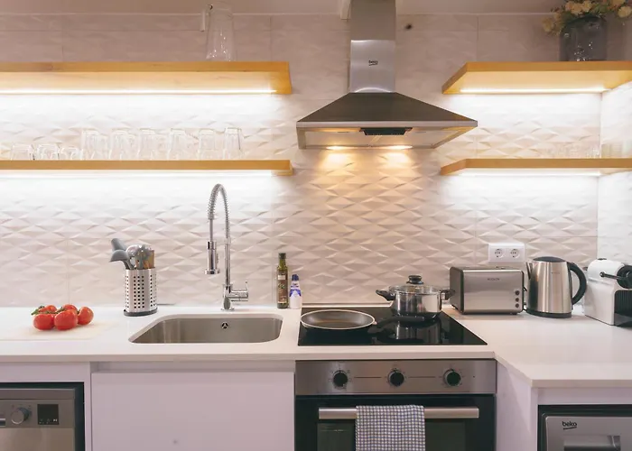 102 - Hut Spot * Peniche