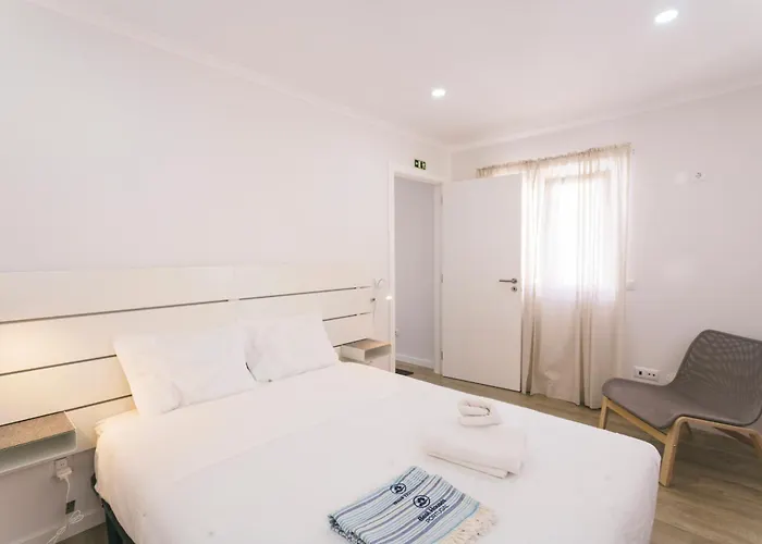 102 - Hut Spot Apartment Peniche